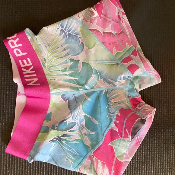 Nike floral spandex Clearance